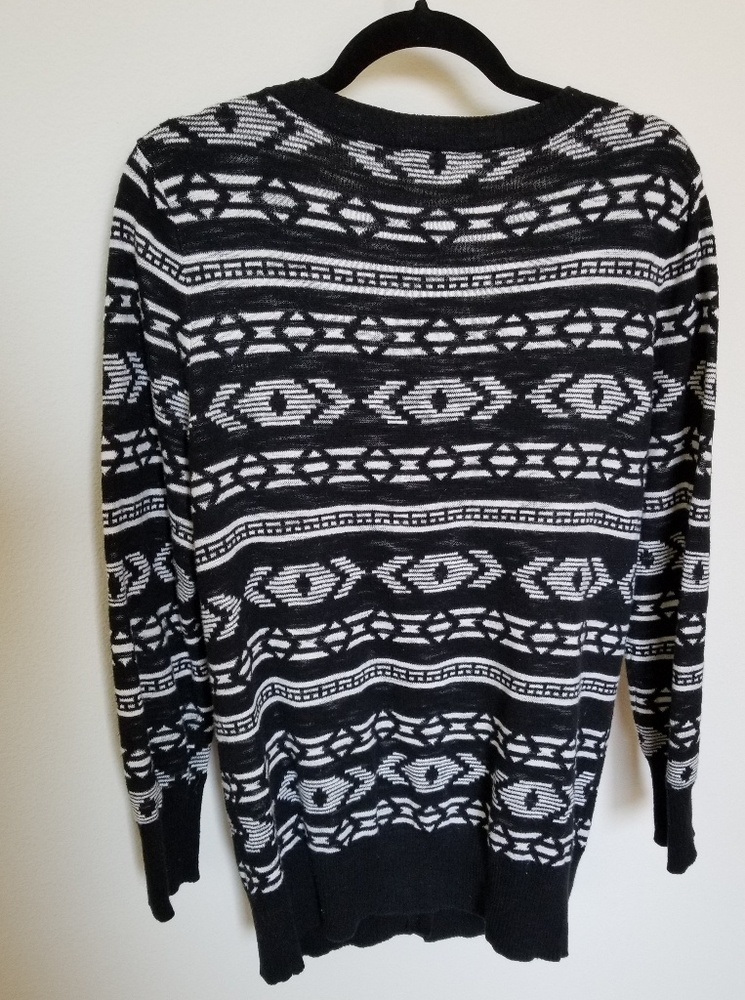 Mossimo Pattern Cardigan - Picture 5 of 5